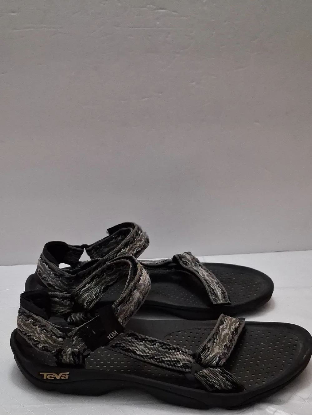 Teva Size 10 Men's Sandals with Gray Patterned Velcro Straps With Black Sole.